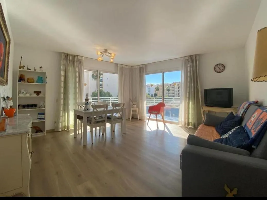 Apartamentos Ch Salou Apartment